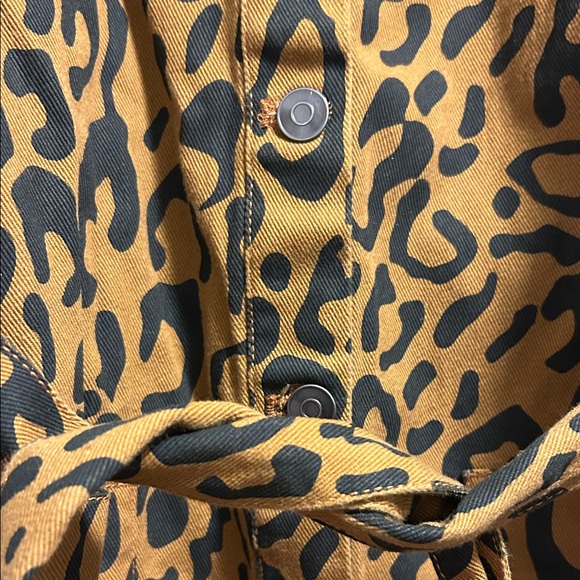 Future Collective Animal Print button Up Dress - Size 4, NWOT - Picture 3 of 7